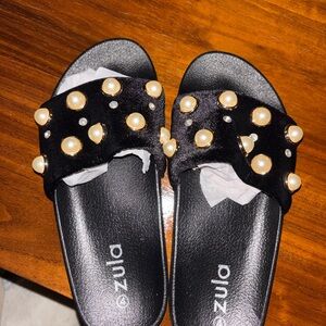 Azula Black Slides with Pearl Accents
